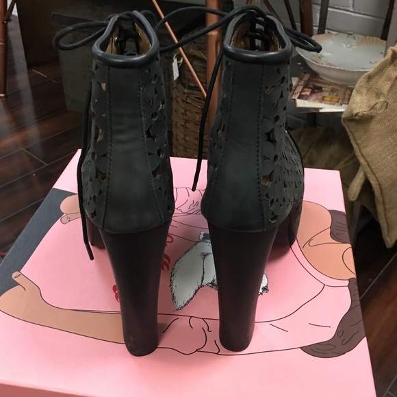 Jeffrey Campbell Lita - Picture 3 of 4